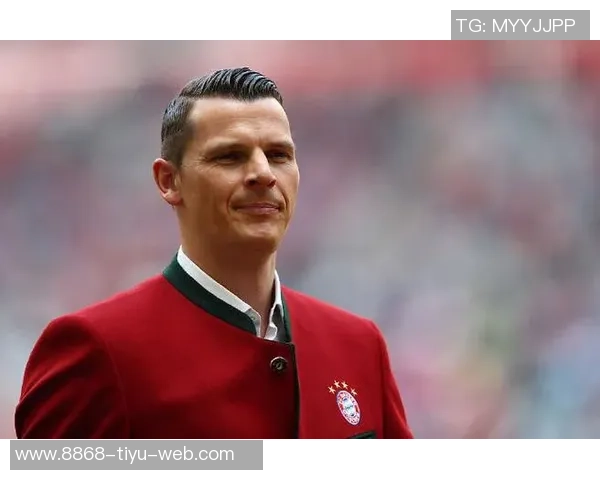 范比滕称赞拜仁阵容实力强大德甲冠军几乎在握